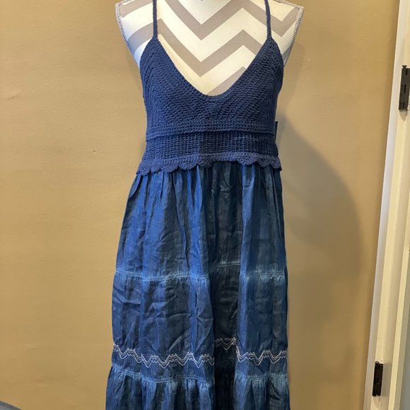 🌺 HOST PICK!!!Beautiful Long Navy Denim Dress Brand New w/ tags! So flattering. - Picture 8 of 8